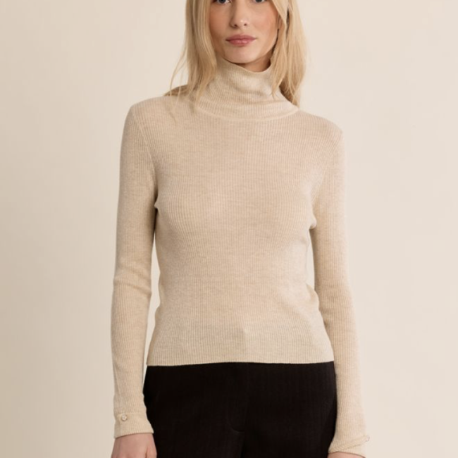 MOLLY -  Col roulé côtelé