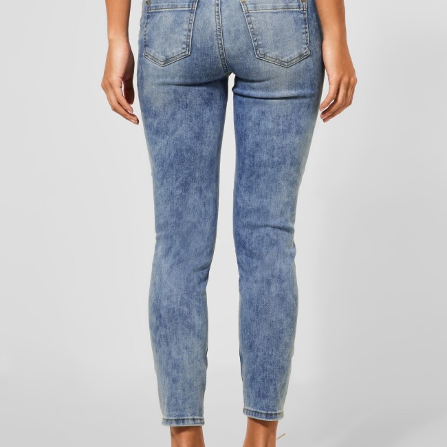 Street One - Jean 